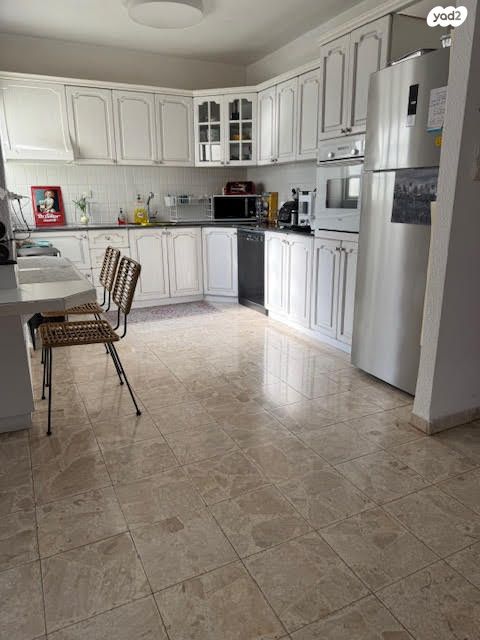 גג/ פנטהאוז, גאולה 4, מרכז, כפר סבא