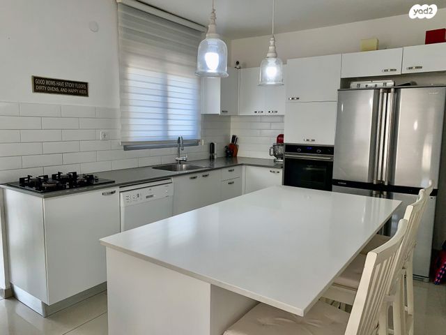 דירה, הדוגית 18, נאות רבין, יבנה