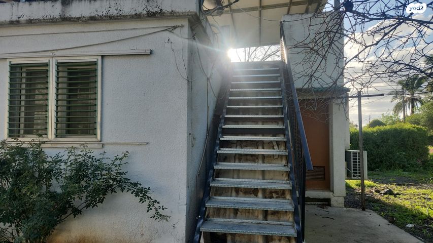 בית פרטי/ קוטג', הפרדס 3, מולדת, מולדת