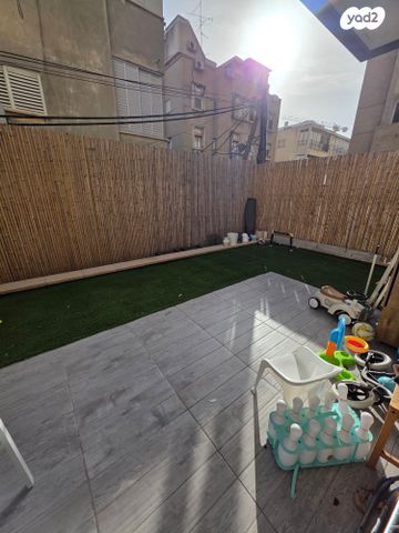 דירת גן, חצור 18, יד לבנים, רמת גן