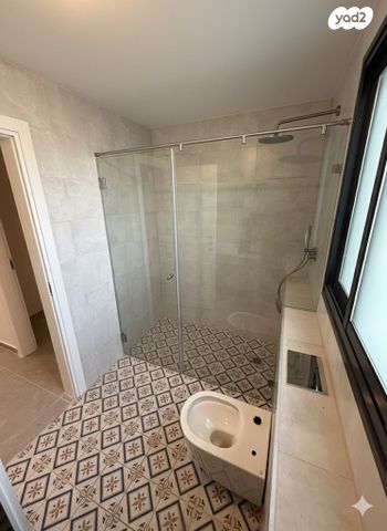 דירת גן, גמלא 19, בת חפר, בת חפר