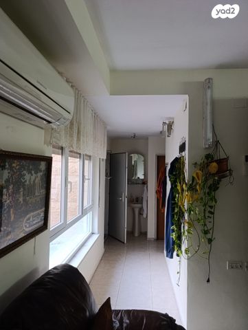 דירה, רש"י 109, מקור ברוך, ירושלים