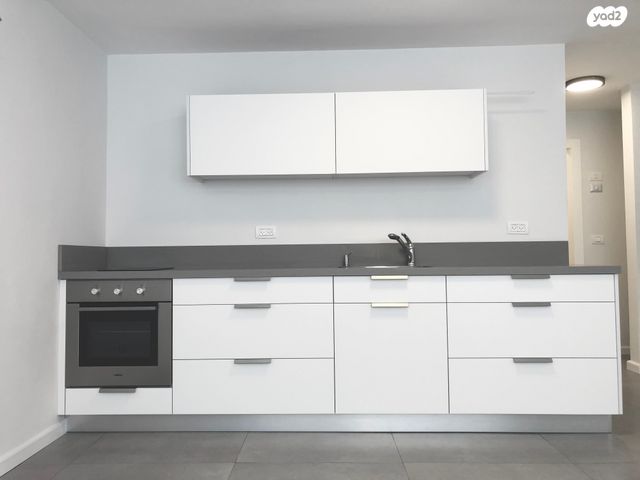 מרתף/ פרטר, האצ"ל 21, נווה הדר, הוד השרון