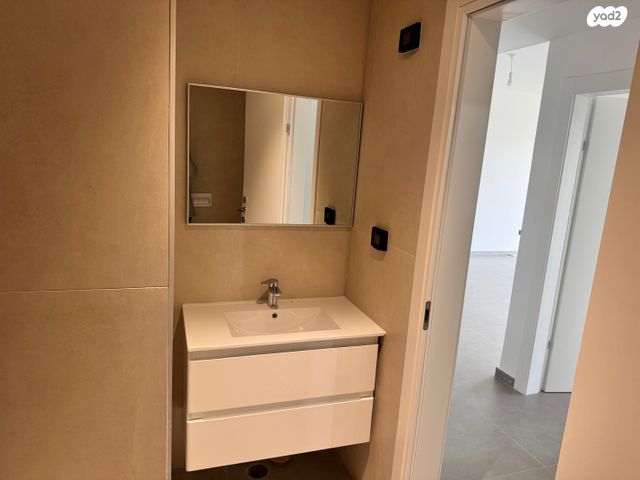 דירה, בנימין וולפוביץ' 8, מרכז דרום, רעננה