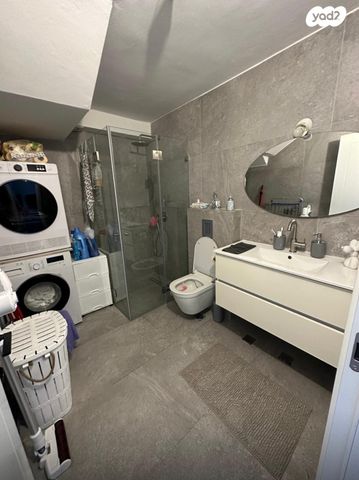 יחידת דיור, השמחה 15, שרונה, כפר יונה