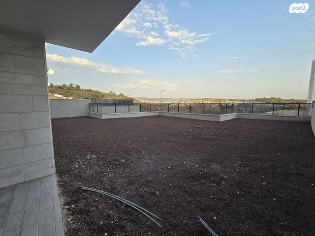 דירת גן, דרך ארץ 1, שאר העיר, חריש