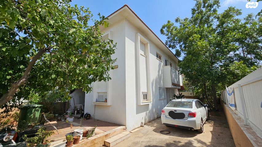 שלום עותמי 10