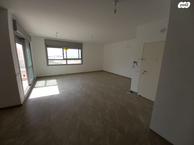 גג/ פנטהאוז, נהרדעא 6, שפע חיים / רמת בית שמש ד-3, בית שמש