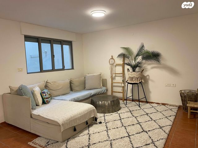 יחידת דיור, בראון 4, הרצליה ב', הרצליה