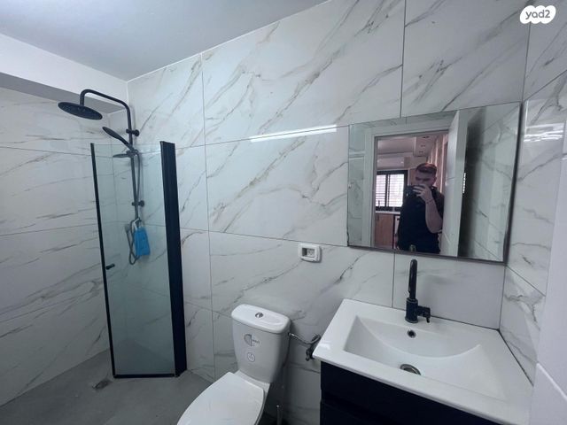 יחידת דיור, שדרות יוספטל 72, מרכז העיר, קרית אתא