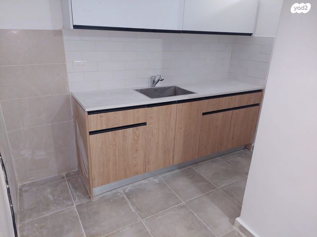 דירה, הרב מיימון 27, נווה שאנן, חיפה