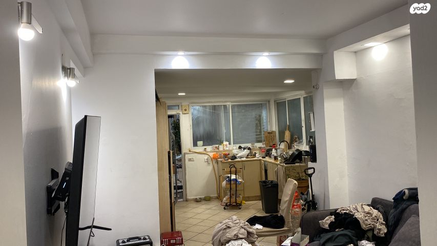 יהושע בן גמלא 8