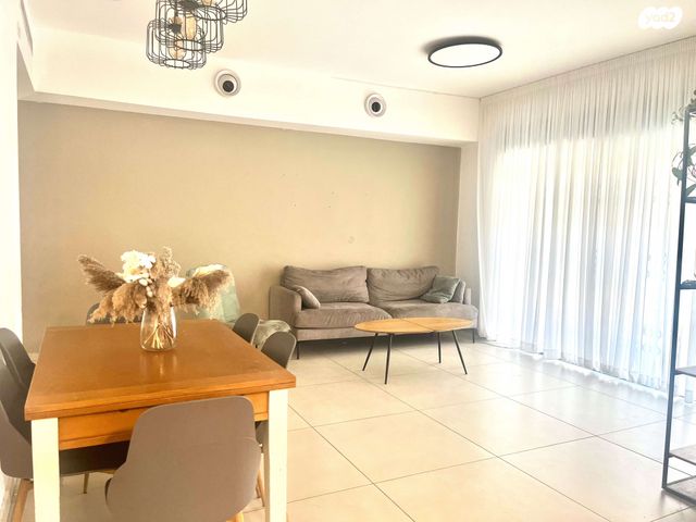 דירת גן, הברוש 93, גינות שומרון, קרני שומרון