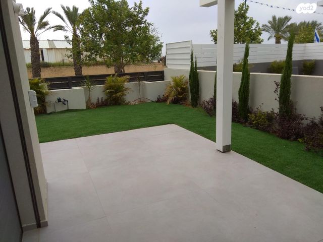 דירת גן, שדרות יצחק רבין 6, רמת אמיר, קדימה צורן