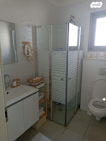 דירה, סביון 7, הפרחים, חריש