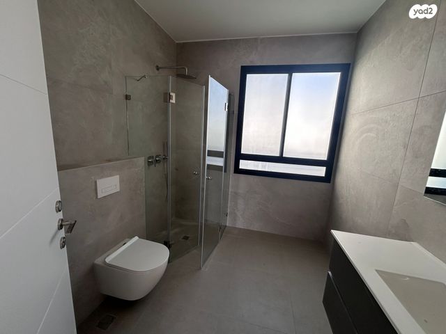 גג/ פנטהאוז, חיים לסקוב 5, השכונה המערבית, מגדל העמק