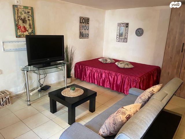 יחידת דיור, הנשיא יצחק בן צבי 184, הרצליה פיתוח, הרצליה