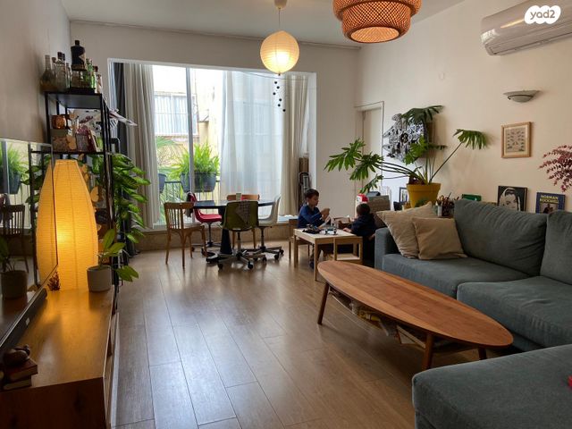 ז'בוטינסקי 103