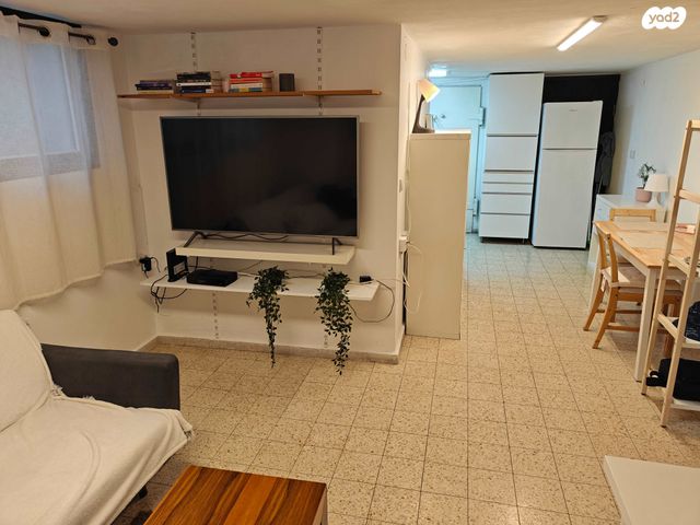 סאבלט, סתוונית 30, נווה אילן - צבאי, יבנה