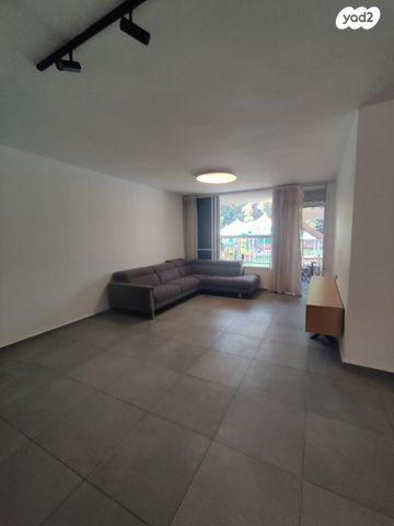 נתן אלתרמן 16