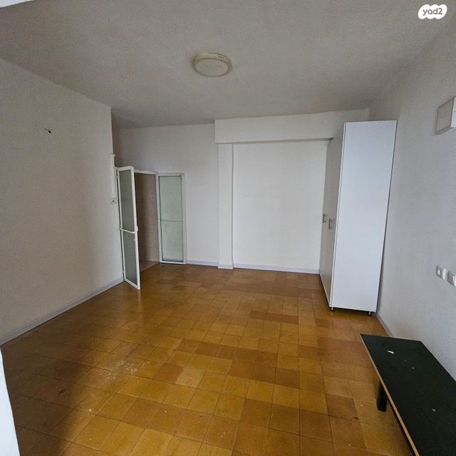 דירה, אוסישקין 14, אברמוביץ', ראשון לציון