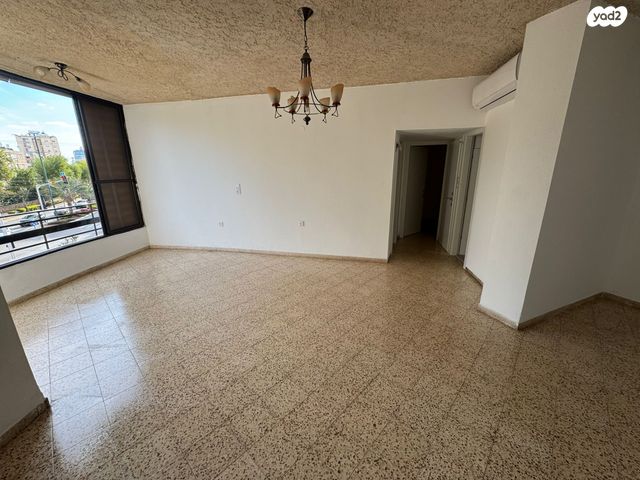 דירה, דרך רזיאל 37, צפון מזרח מרכז העיר, נתניה