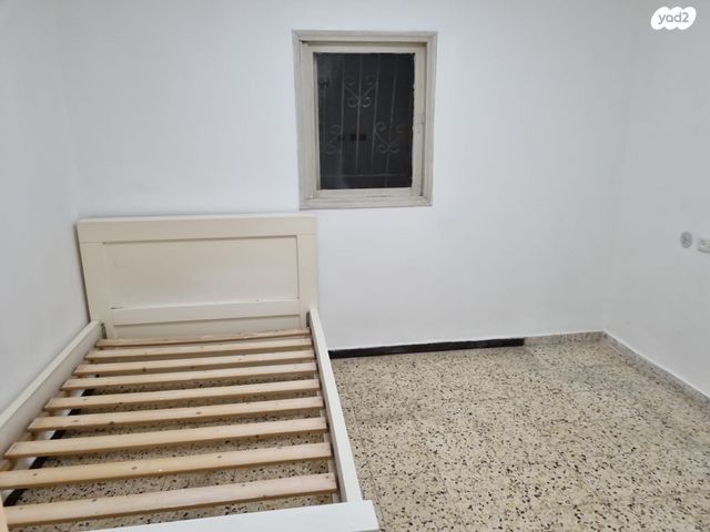 דירה, הרצל 84, שכונת בן גוריון, מרכז העיר ג', רמת גן