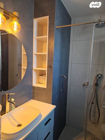 דירה, ברל כצנלסון 16, שיכוני מזרחי, כפר סבא