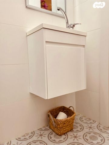 דירה, שדרות גלוסקין 23, ב' / צפון מערב העיר, רחובות