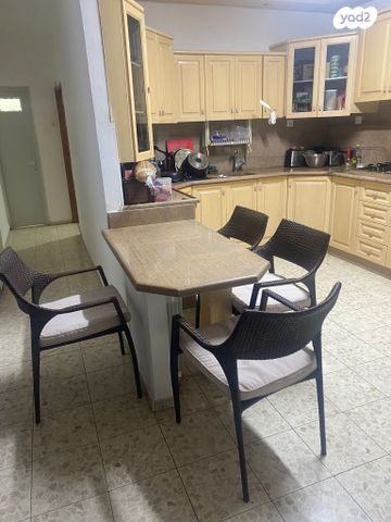 דירה, כסלון, כסלון, כסלון