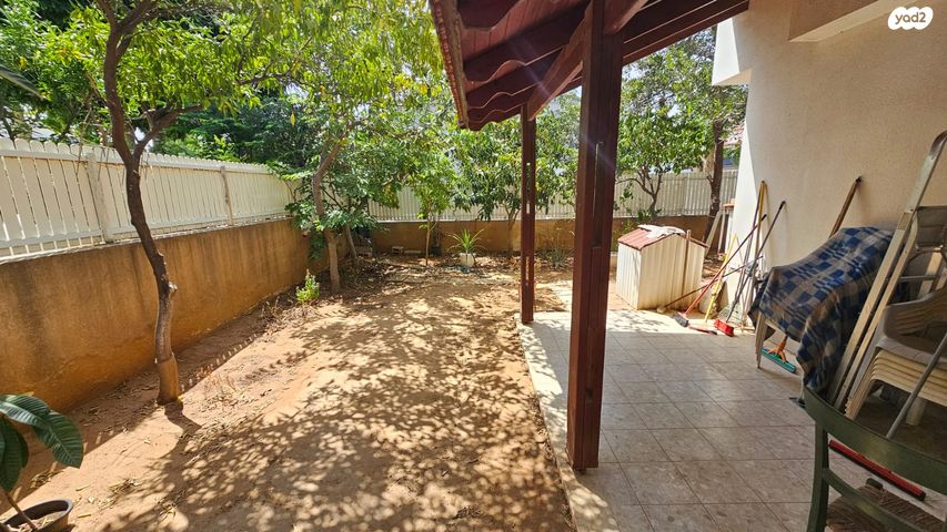 דו משפחתי, שלום עותמי 10, מרמורק, רחובות