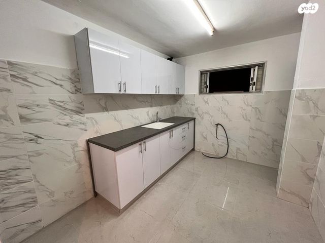 דרך משה דיין 27