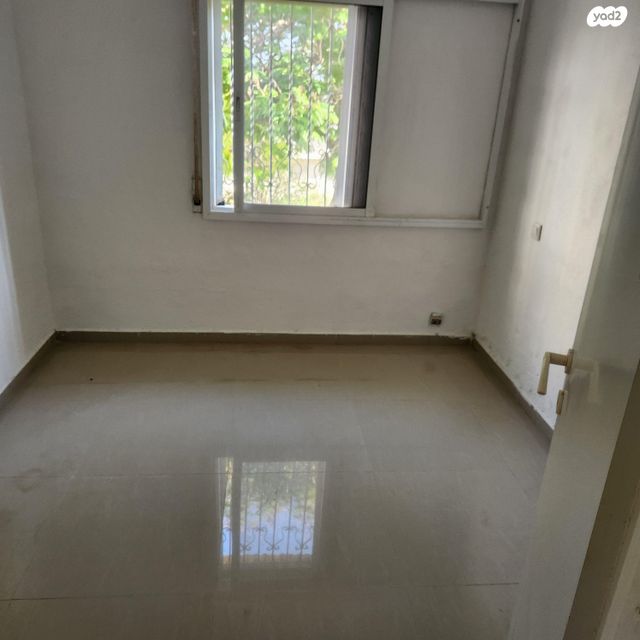 דירה, השר בכור שטרית 15, קרית נורדאו, נתניה