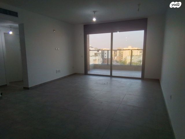 דירה, שמואל סלנט 57, המרכז השקט / מרכז העיר, פתח תקווה