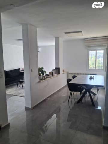 דירה, הגננת 238, גילה, ירושלים