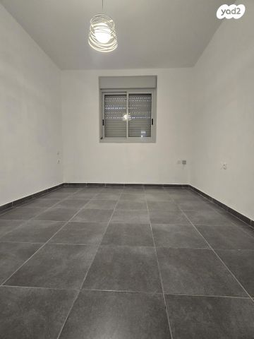 דירה, דרך הפארק 23, קרית השרון, נתניה