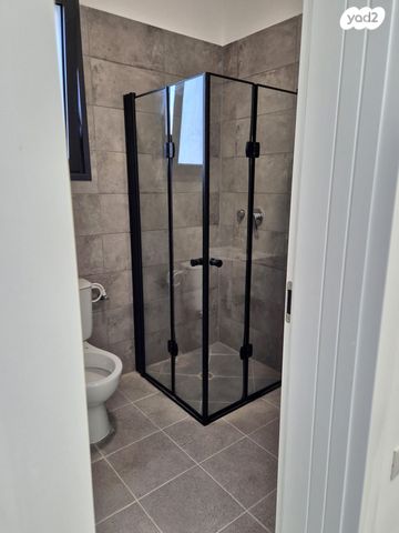 דירה, דרך ארץ 102, שאר העיר, חריש