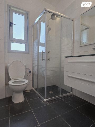 דירה, דרך הפארק 23, קרית השרון, נתניה