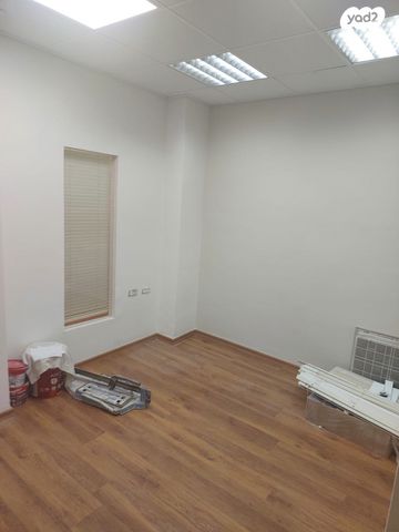 משרדים, הרצל 163, ב' / צפון מערב העיר, רחובות