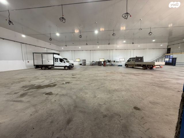 מבני תעשיה, כניסה 1 1, מחולה, מחולה