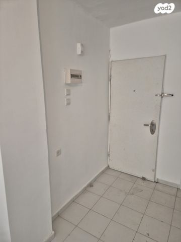 סטודיו, י.ל. פרץ 4, נווה שאנן, תל אביב יפו