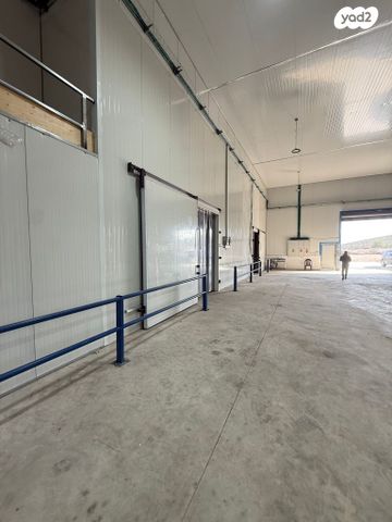 מבני תעשיה, כניסה 1 1, מחולה, מחולה