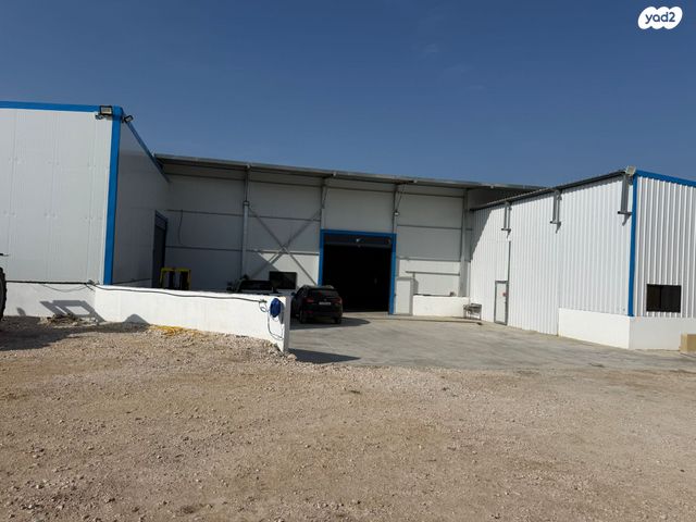 מבני תעשיה, כניסה 1 1, מחולה, מחולה