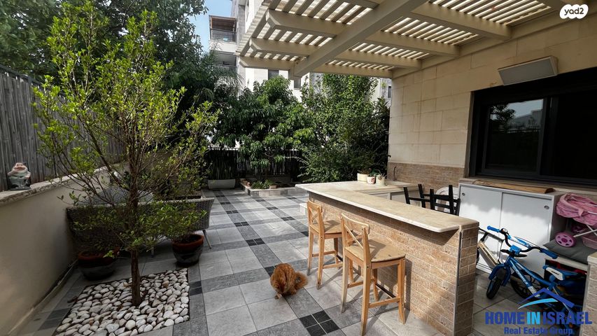 דירת גן, אלון, החורש, חריש