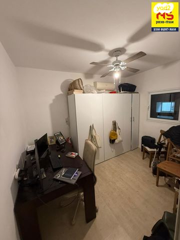 דירה, החומש, הוד השרון