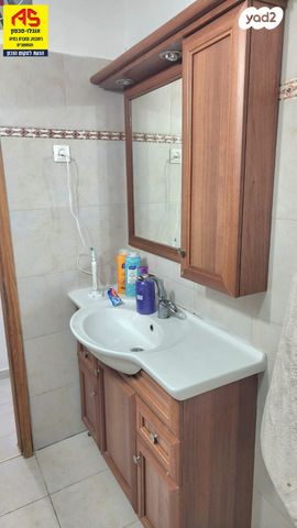 דירה, ד"ר מרטון, רחובות