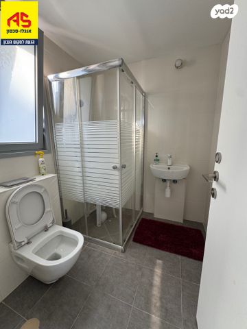 דירה, אהבת אדם, שרונה, כפר יונה