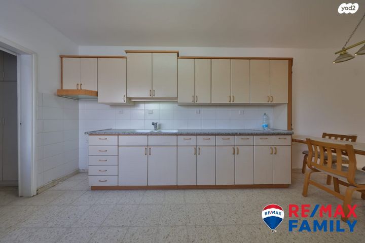 דירה, לח"י 31, הפרפר, קרית ביאליק