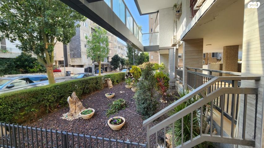 דירה, צבי הירשפלד, רמז, מערב ותיק, ראשון לציון