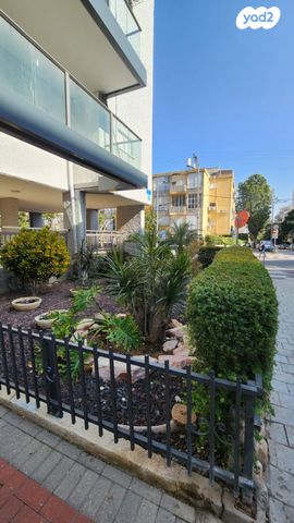 דירה, צבי הירשפלד, רמז, מערב ותיק, ראשון לציון